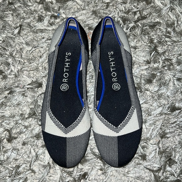 Rothy’s - Picture 1 of 3